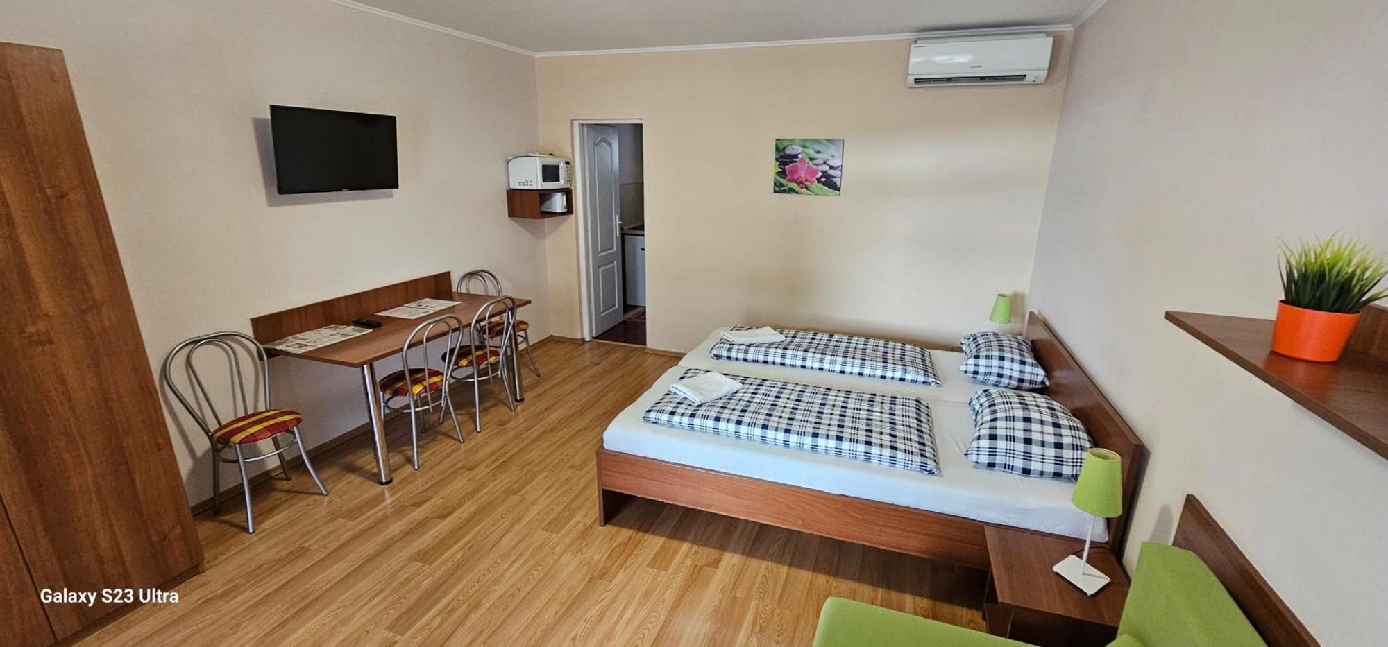Apartmanovy Dom Flora Veľký Meder Exterior foto